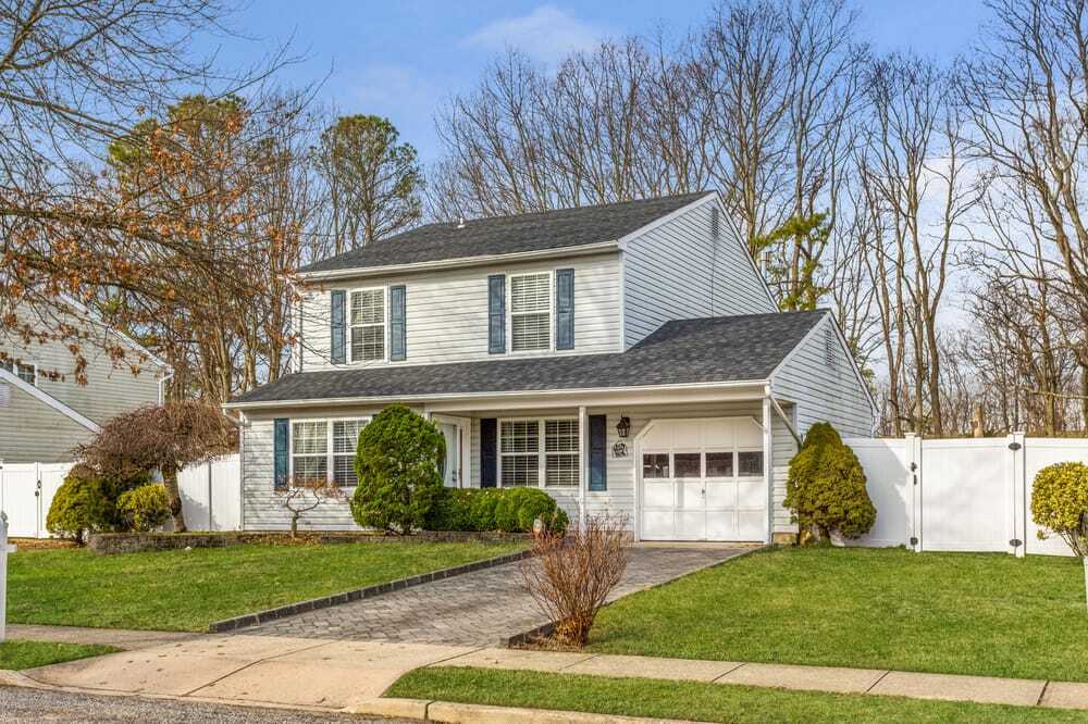 19 Meadow Point Drives Brick Nj