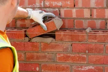 how do you tuck point brick